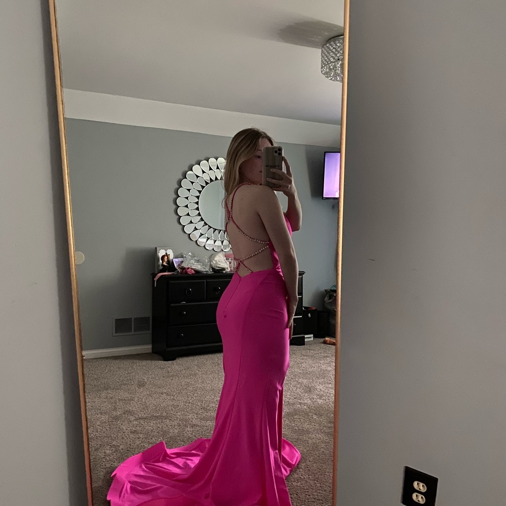 Prom dress - Picture 2 of 4